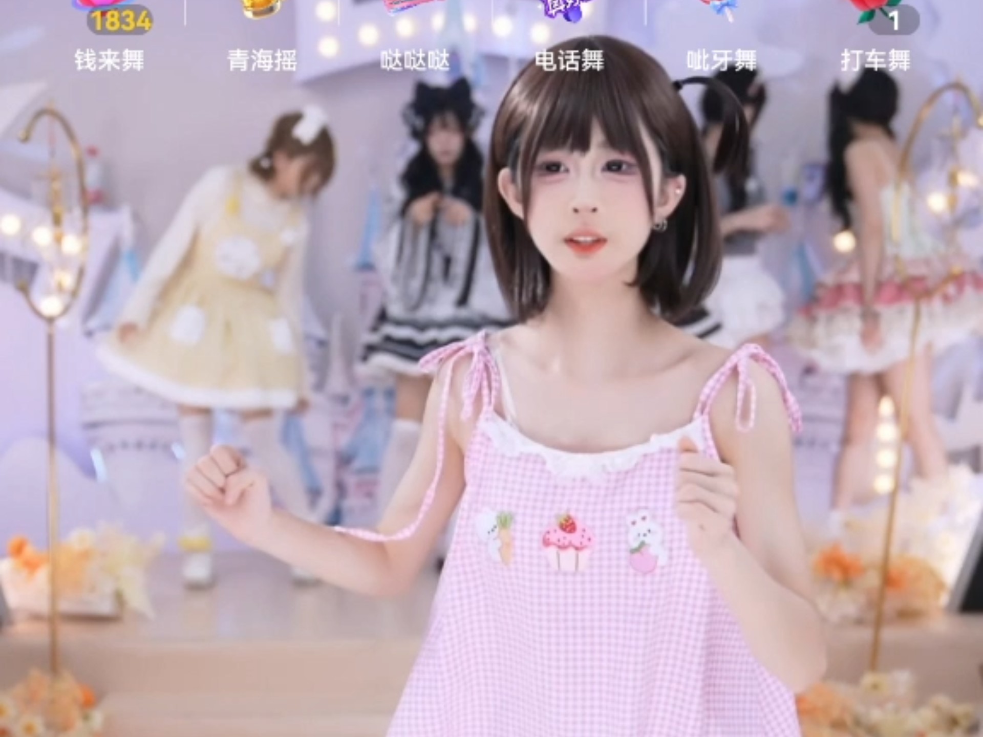 没有衣服的美女直播怎么形容没有衣服的美女直播盛宴