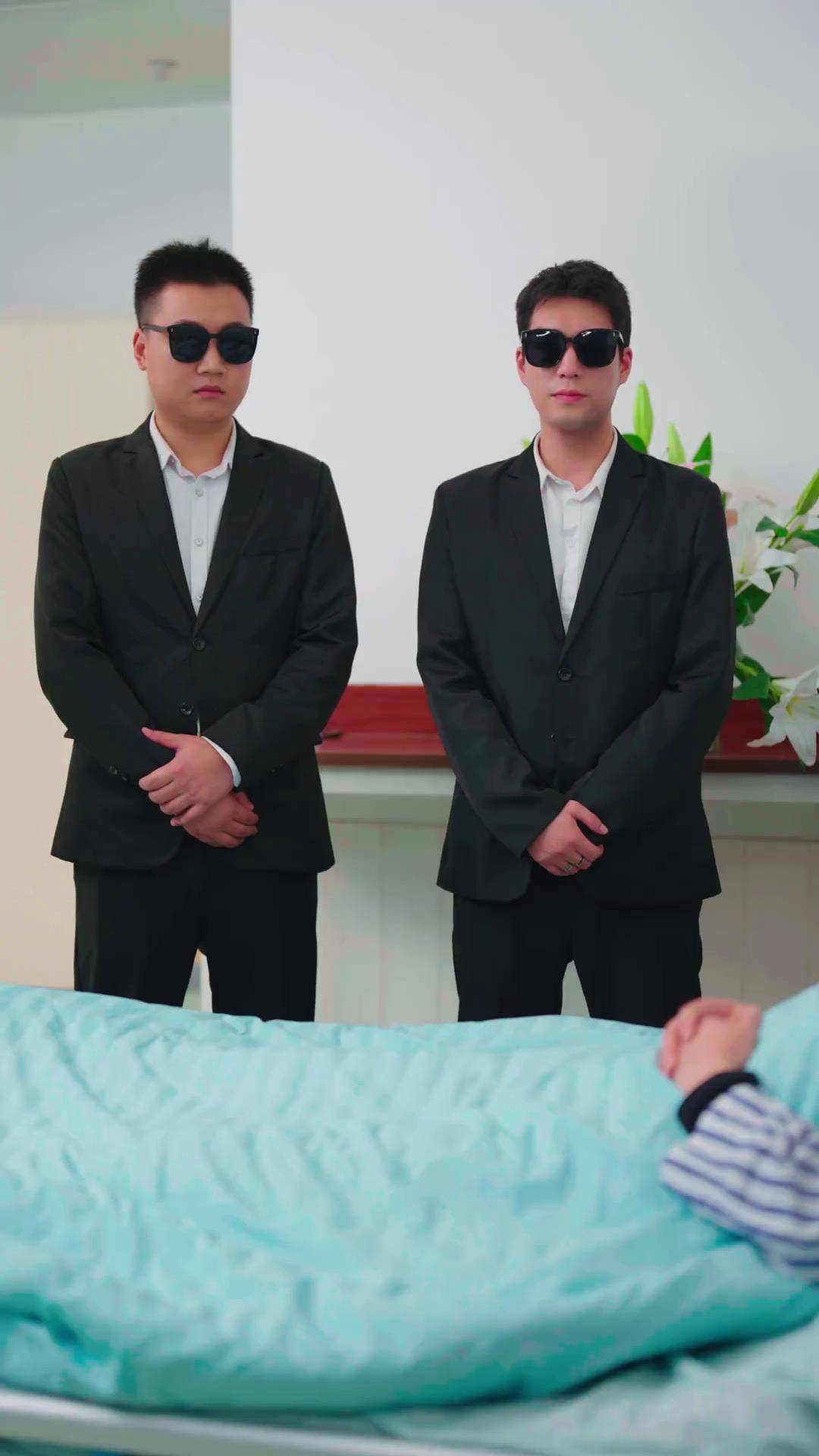 娇妻被几个黑玩惨叫-第3张图片