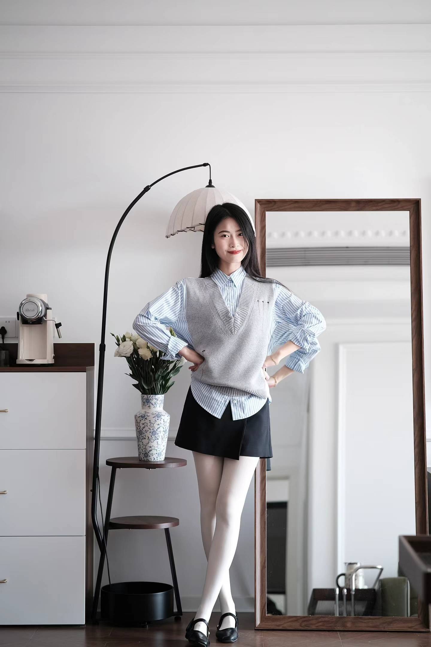丝袜美女捆绑丝袜美女捆绑-第2张图片