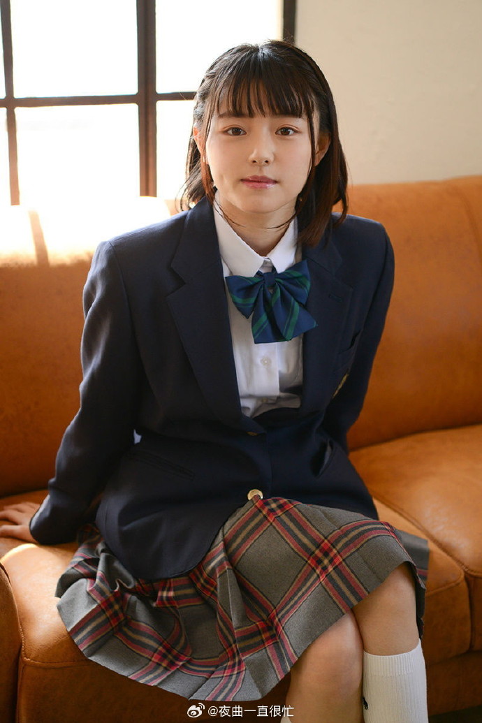 日本少女18岁，青春与梦想的交织