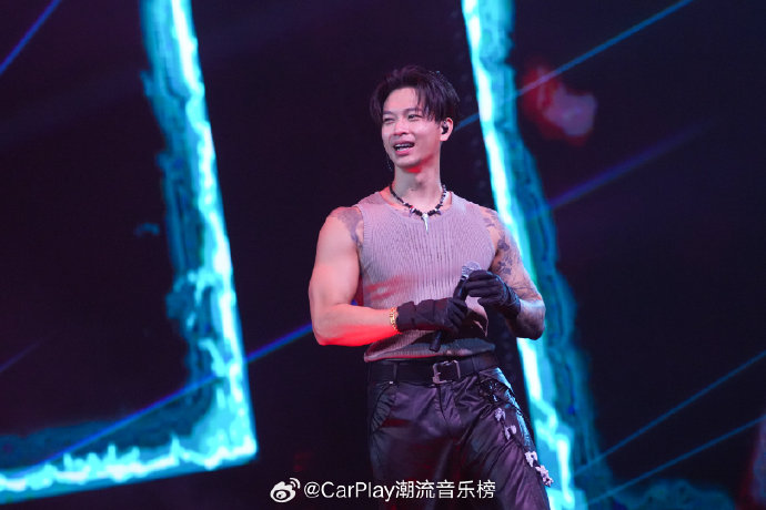 俄罗斯RAPPER潮水，音乐潮流的引领者-第2张图片