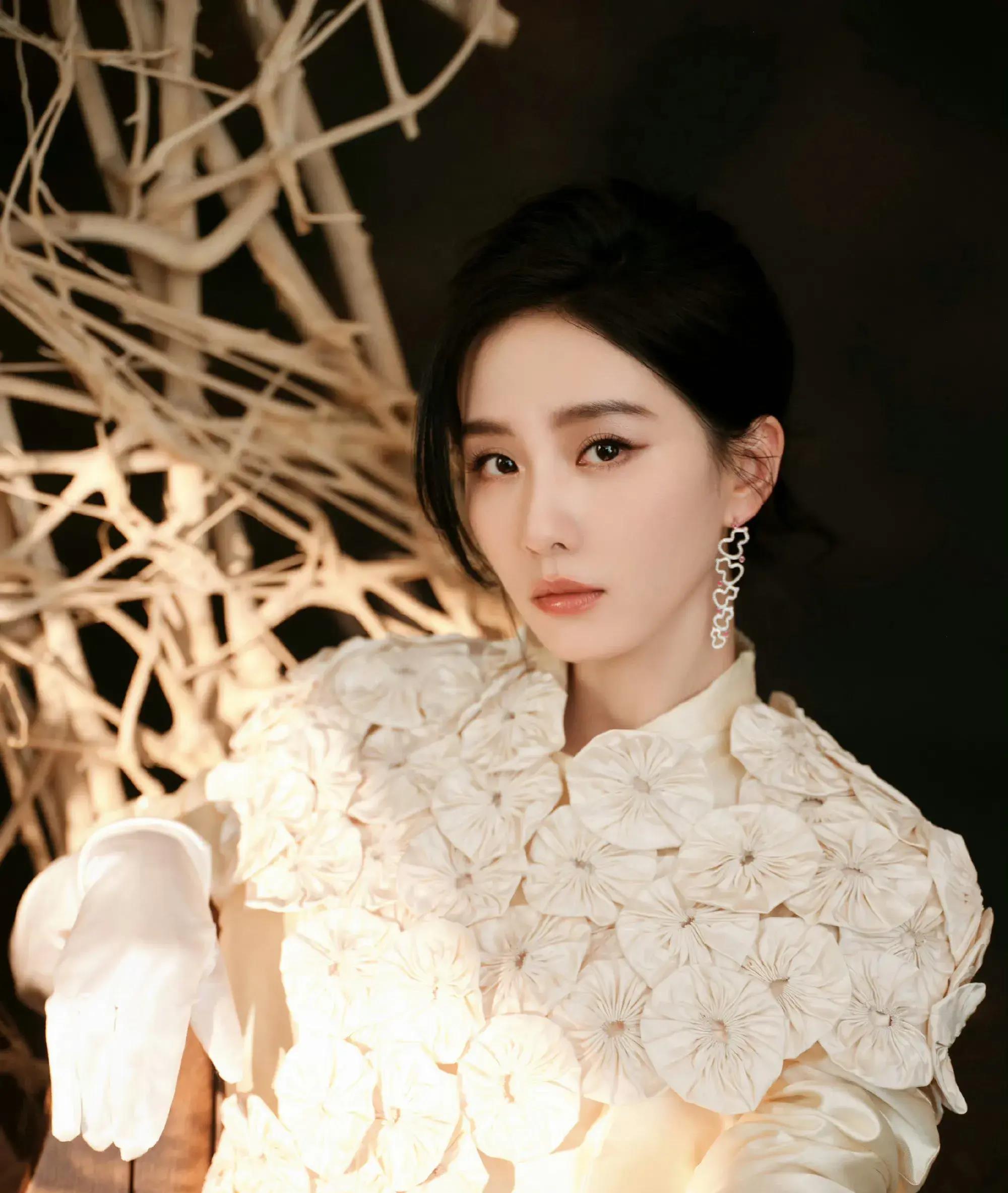 爱豆传媒2021精品影视，引领潮流，展现明星魅力-第2张图片
