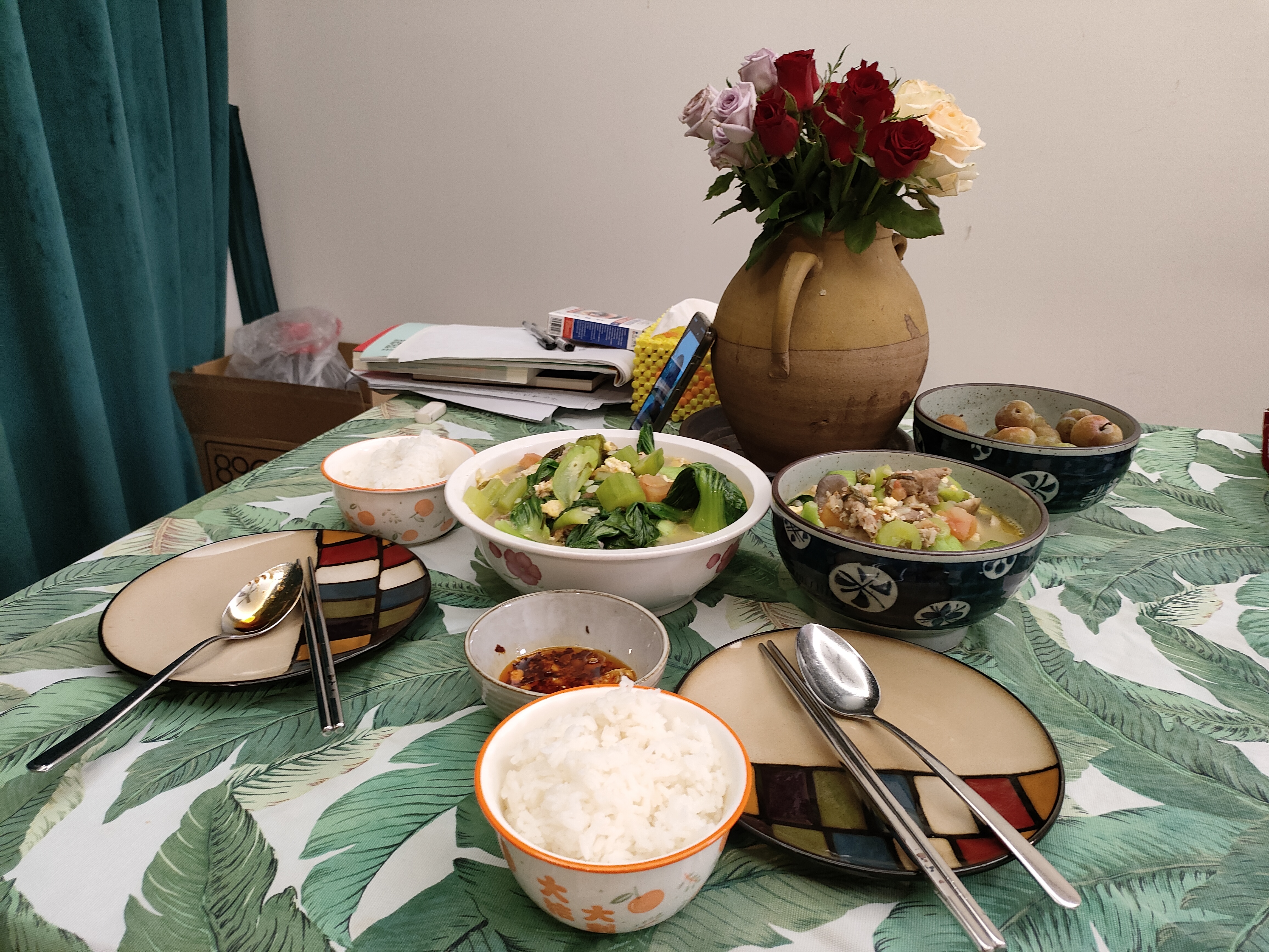 别塞鸡蛋了不要塞鸡蛋了，四个鸡蛋已足够