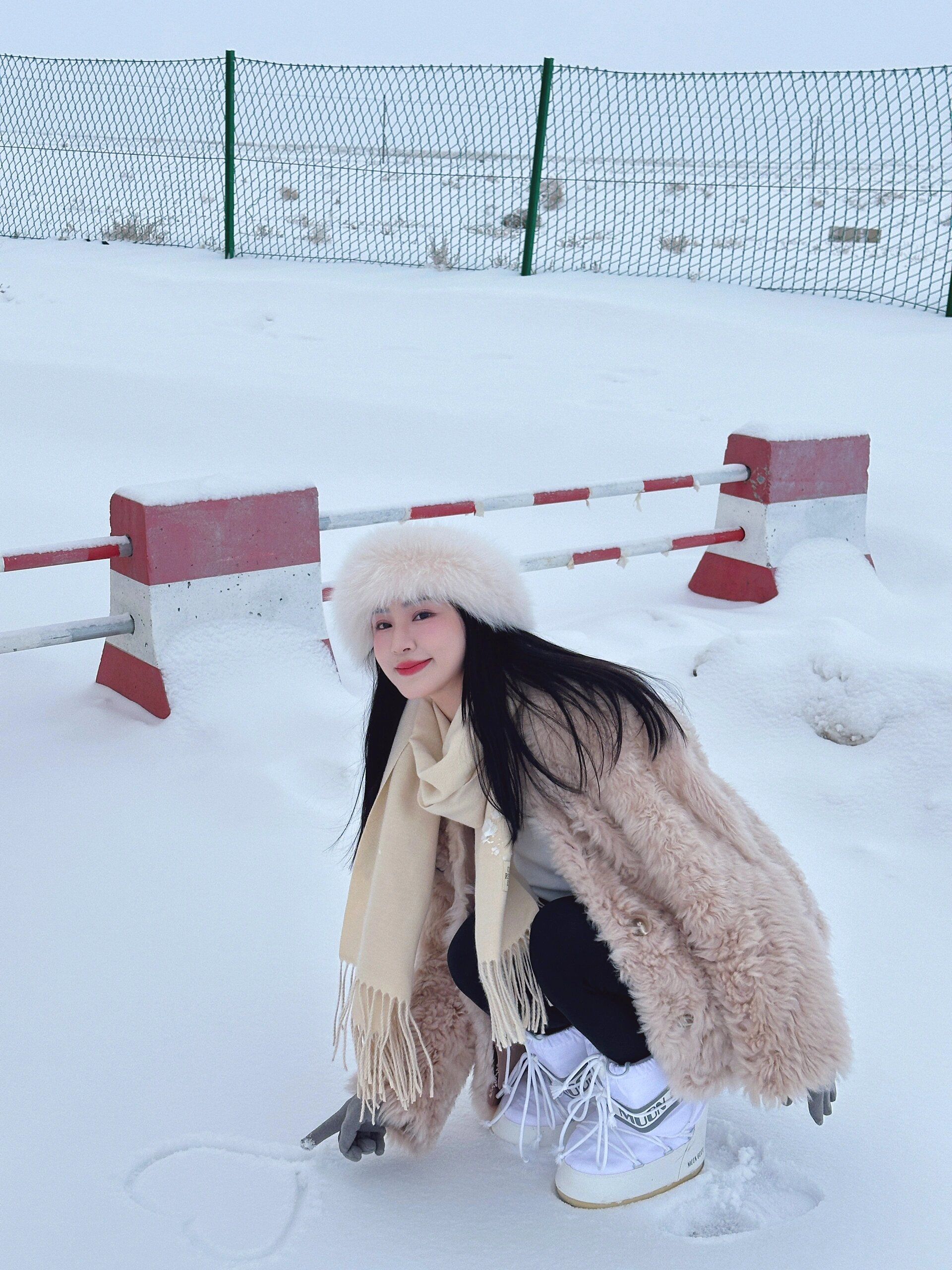 冰封天下，冰雪世界的神秘与魅力