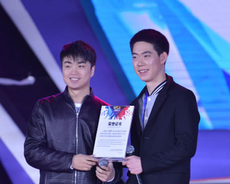 人皇sky李晓峰人皇Sky，探索未知的旅程-第2张图片