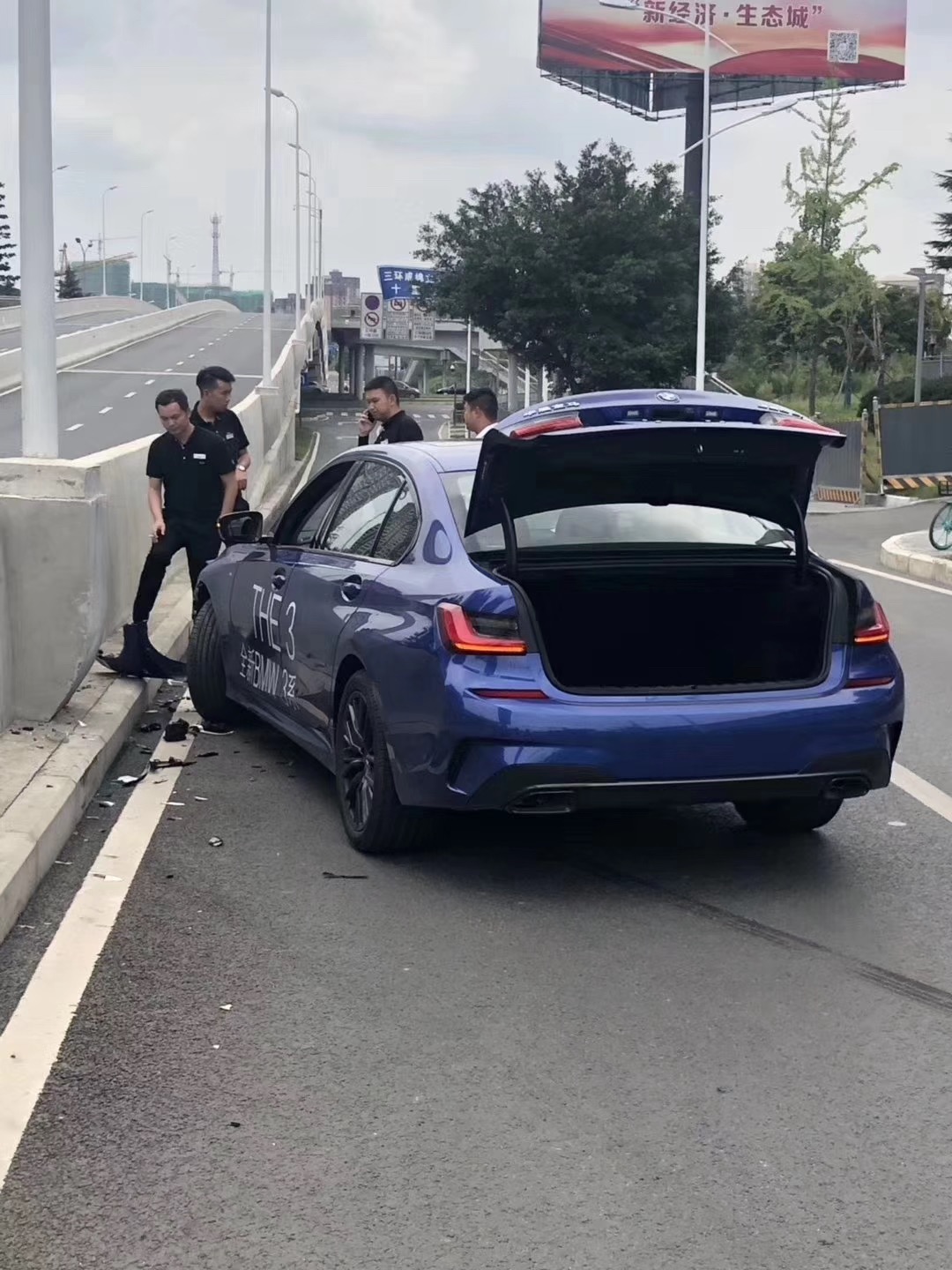 走一步故意深深地撞一下视频在线观看走一步故意深深地撞一下视频解析