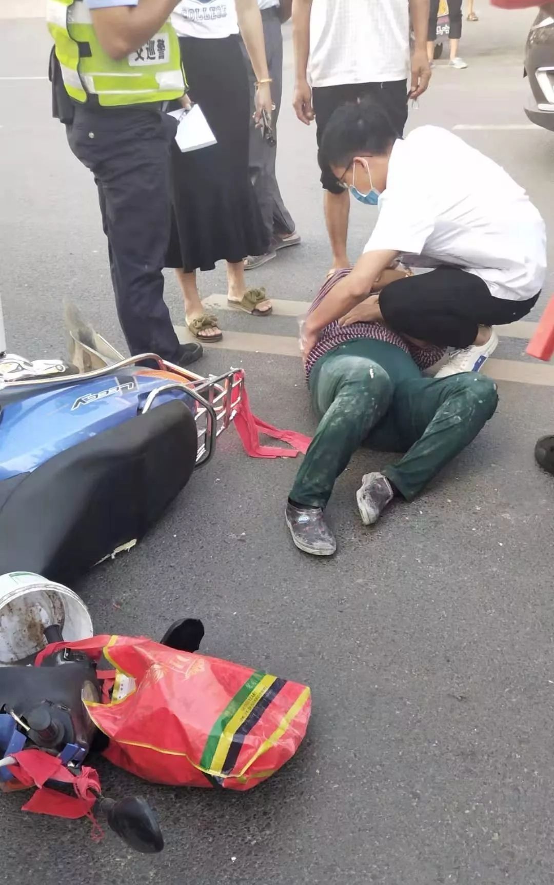 公交车上被后进的经历-第1张图片