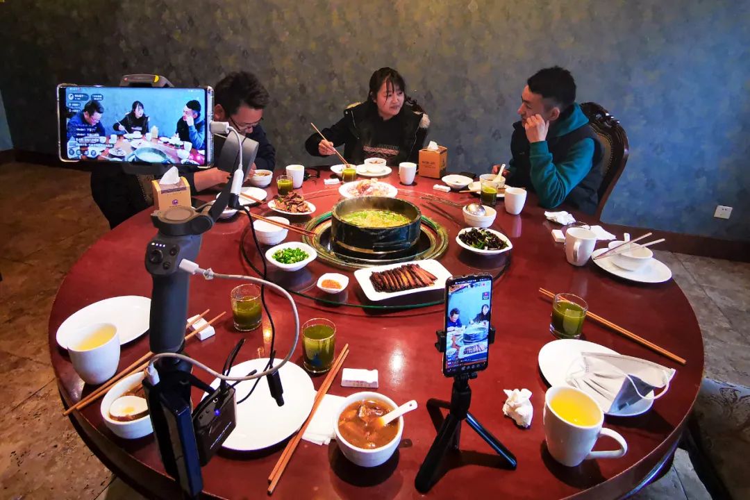 桃花直播视频免费下载观看网站桃花直播视频免费下载观看-第3张图片