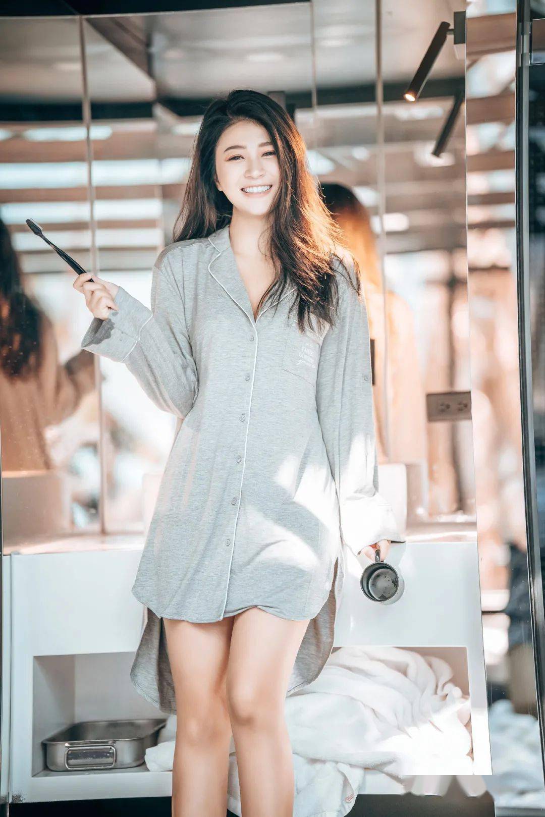 免费看美女隐私网站免费看美女隐私网站，诱惑与风险并存-第1张图片