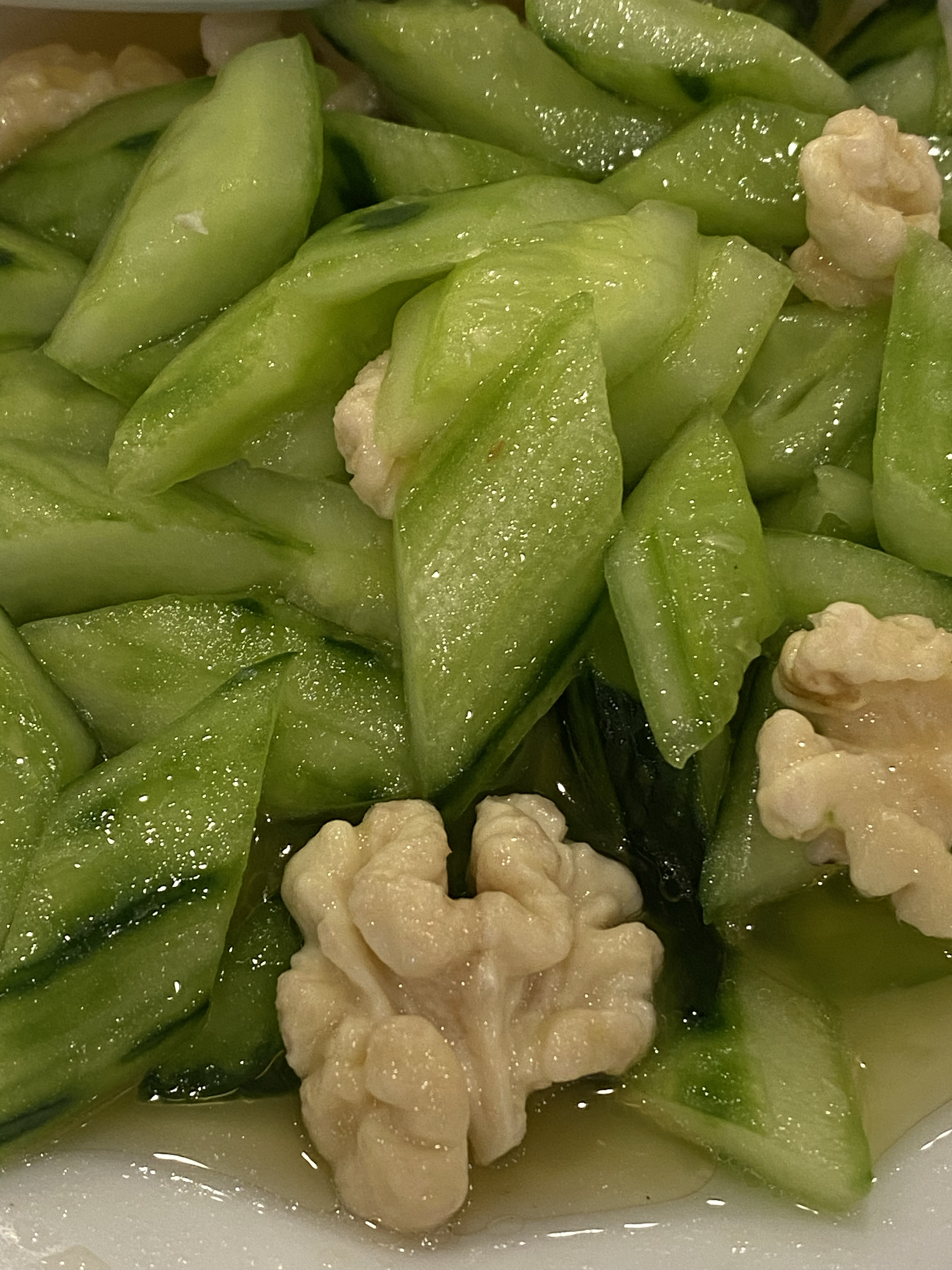 一个在上面吃一个在下的那个一个在上头享受美食，一个在下头品尝滋味-第2张图片