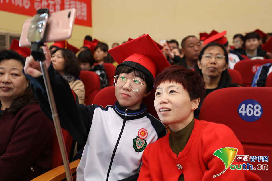 父母儿女一起交换心得