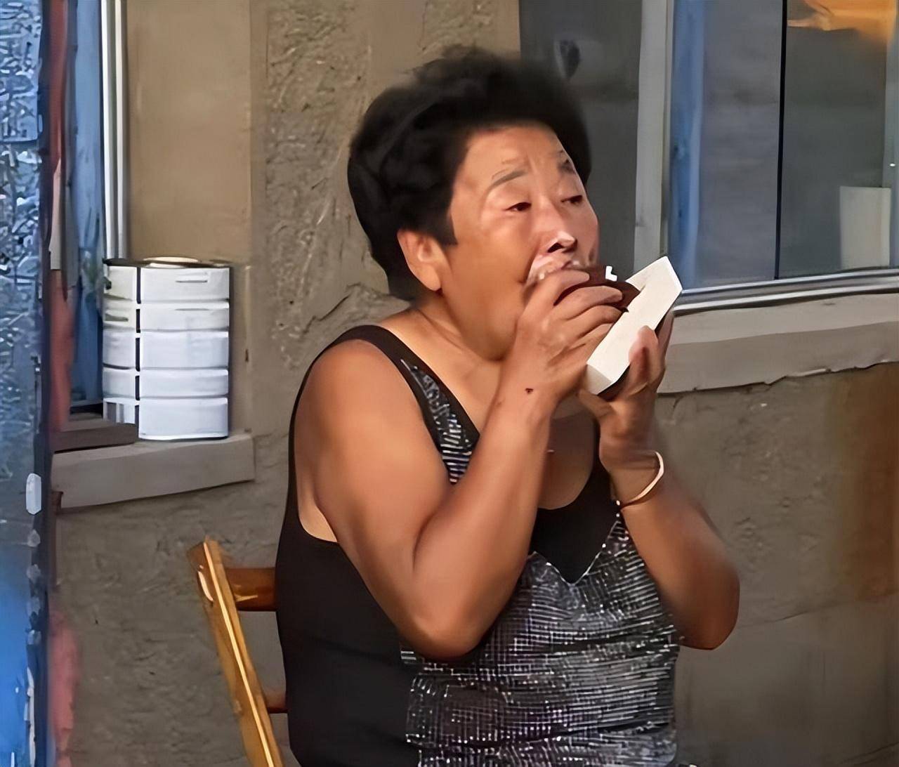 欧美肥老太WBwBWBBHD欧美肥老太，WBWBWBB-第2张图片