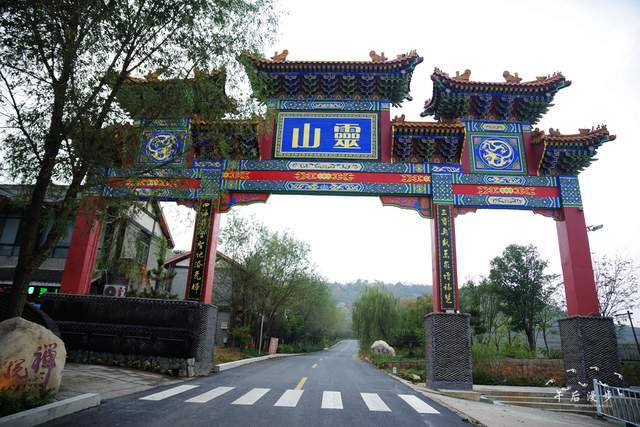 伊人论坛，探索心灵交流的圣地-第2张图片