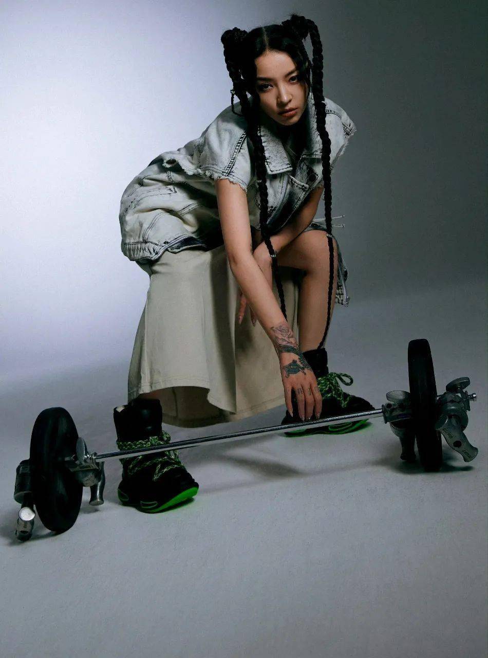 欧美美女rapper欧美美女rapper的独特魅力-第2张图片