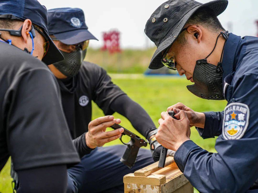 特警力量1080p特警力量下载，安全与效率的双重保障-第1张图片