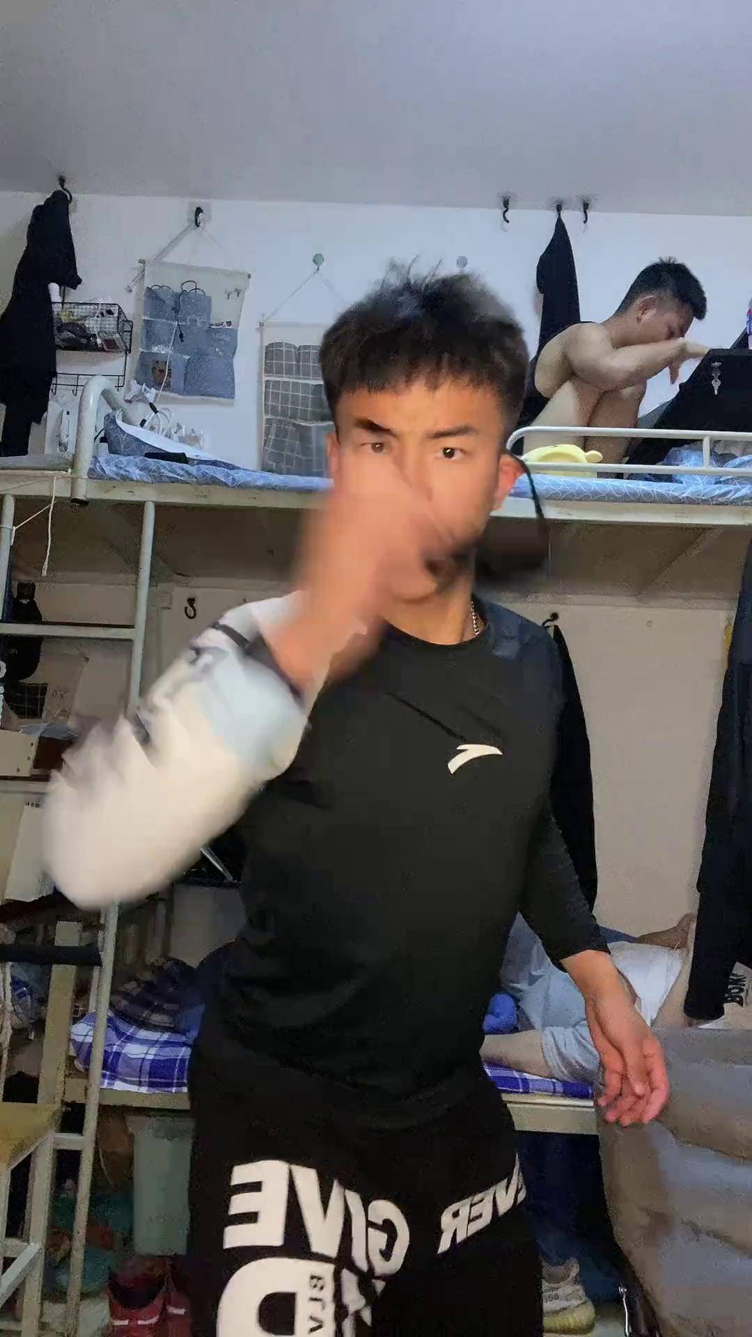 体育生互操体育生互操，青春热血的竞技场-第2张图片