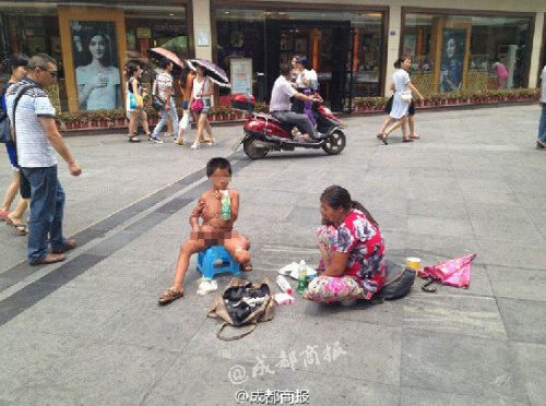 女子与丈夫的神秘之旅，一次被看精光的全身按摩-第3张图片