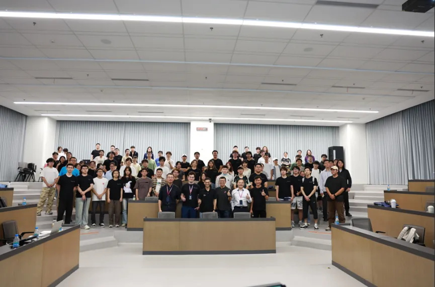 男同社区，多元文化下的探索与交流