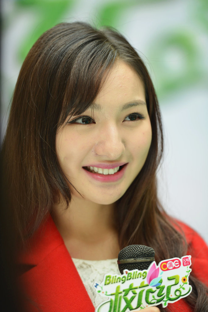 t大校花沉论记 小说赵若芸T大校花，风华绝代的美女