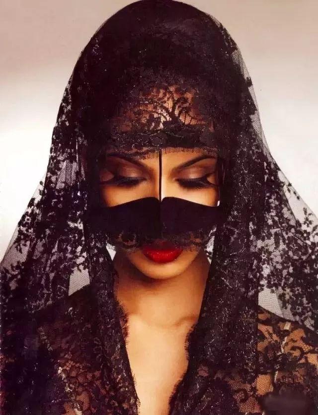 落体美女落体美女，惊艳世界的神秘面纱