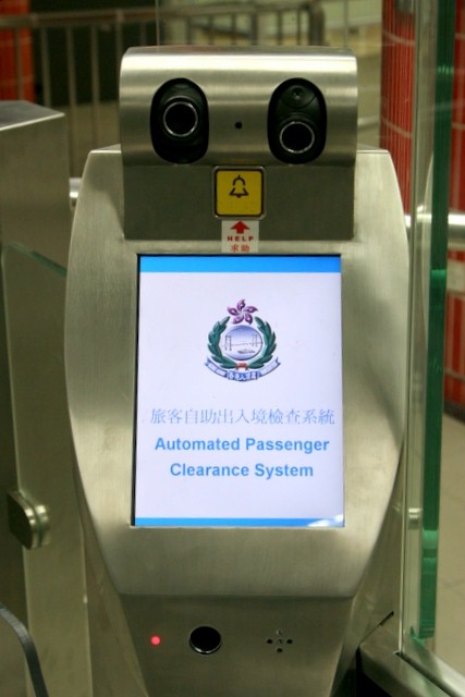 E道一卡二卡三卡免费观看E道一卡免费观看