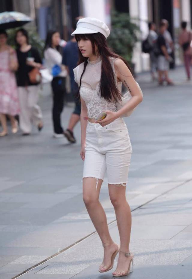 美女裸身无内衣图片全部露出美女裸身无内衣图片全部露出-第1张图片