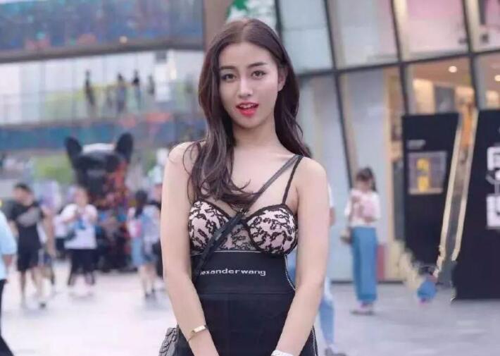 黑丝白浆黑丝白浆，神秘之美-第2张图片