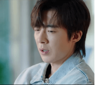 何 何少欣的视频 评论较多何少欣视频背后的VK影响力-第2张图片
