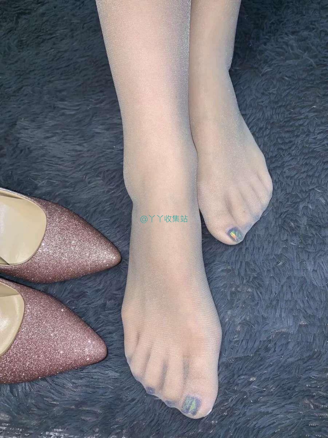 丝袜美脚妻