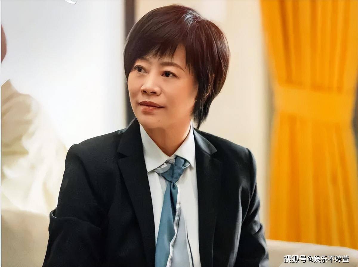 videosxxxx老女人视频中的老女人，魅力与岁月-第1张图片