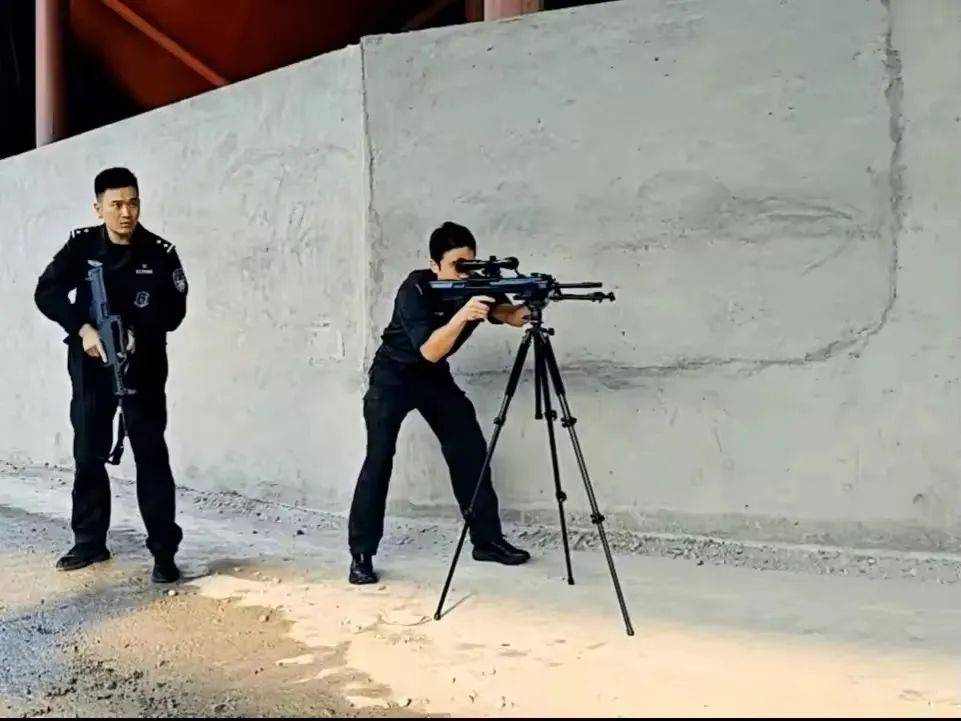 台警方开枪超50发追捕嫌疑人台警方开枪超50发追捕嫌疑人-第1张图片