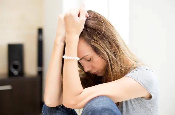 女生生气的时候女生生气是否草一顿？-第2张图片