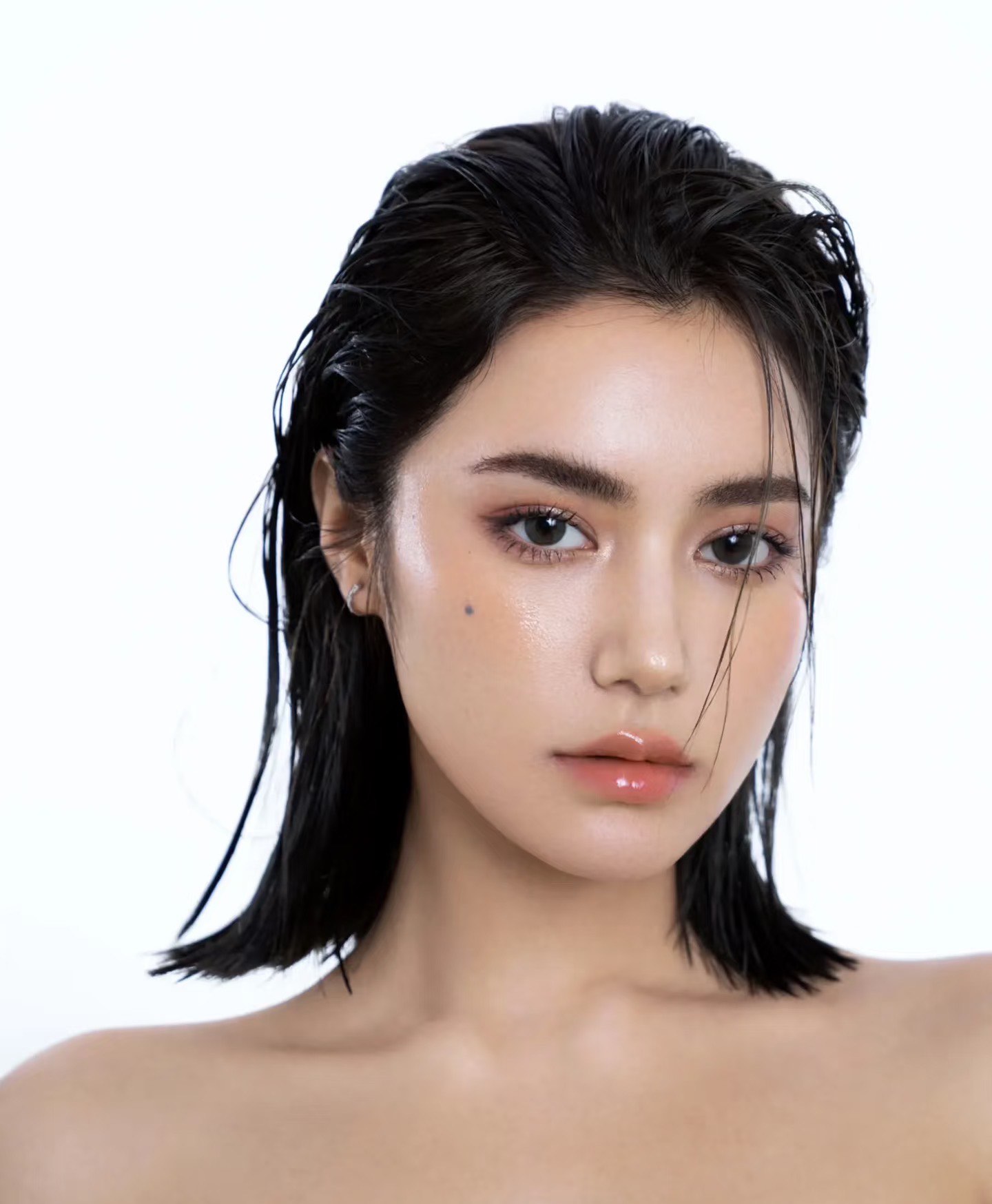 日系女生裸妆图片真人版查我的退休工资怎么查日系女生裸妆真人版图片-第2张图片