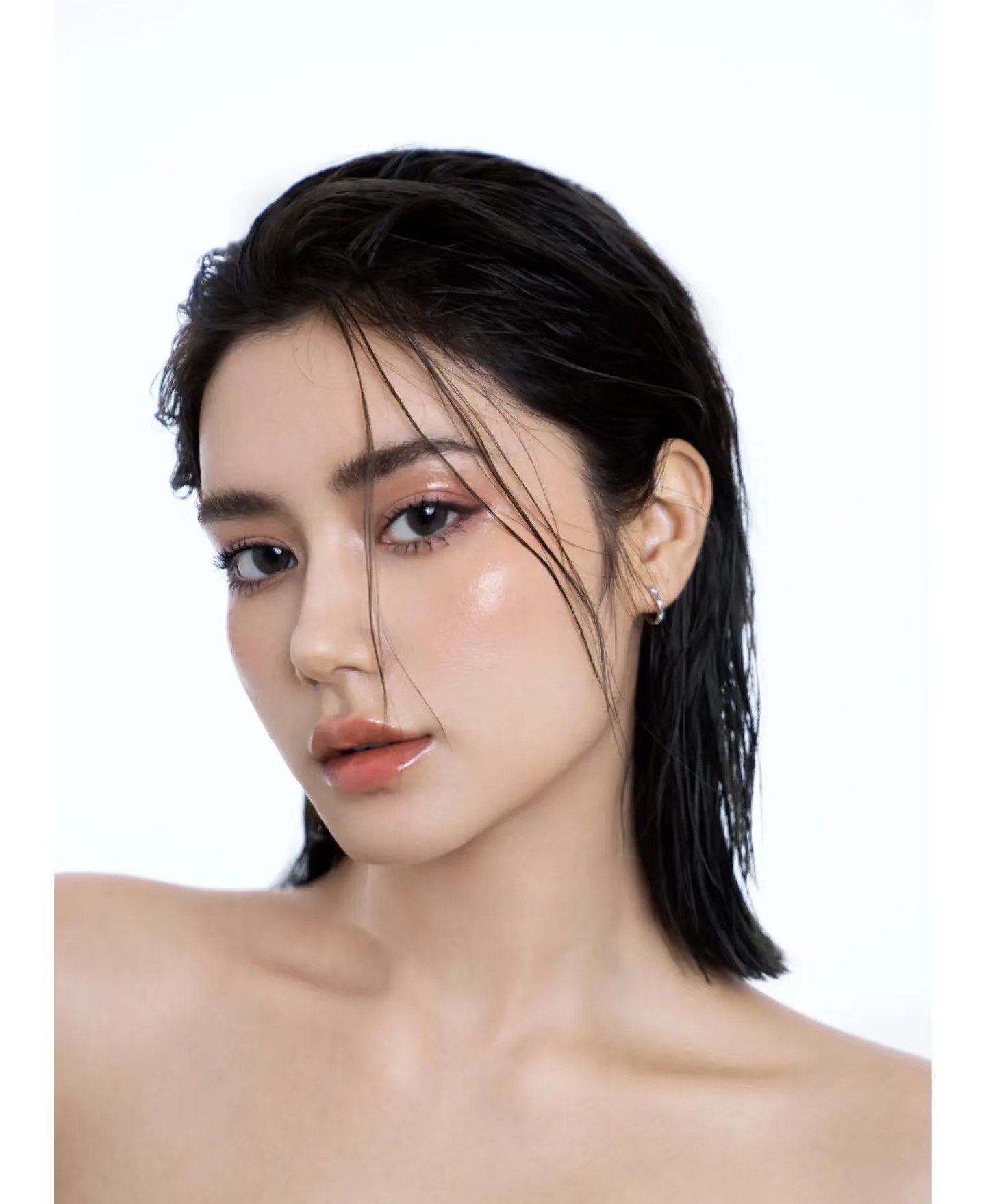 日系女生裸妆图片真人版查我的退休工资怎么查日系女生裸妆真人版图片-第3张图片