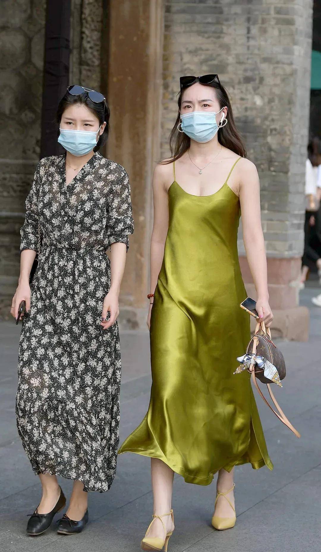 www色小姐www色小姐，诱惑与诱惑力的交织-第3张图片