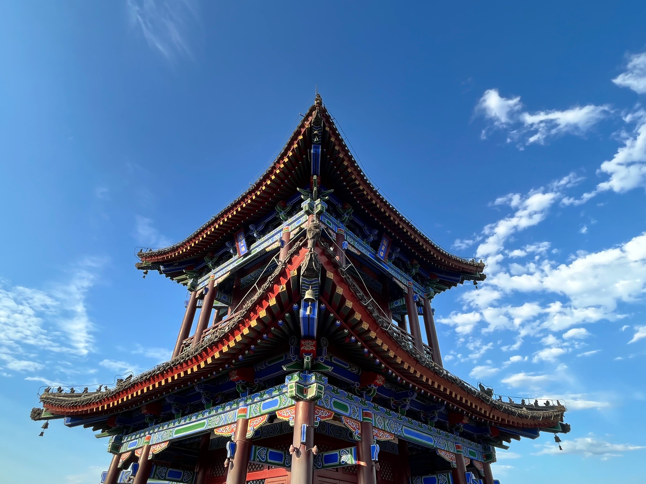 黄金城，璀璨之都-第1张图片
