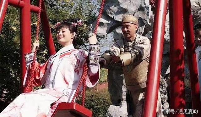 皇上御花园hlh霍冶臻小说皇上御花园中的霍冶臻-第2张图片