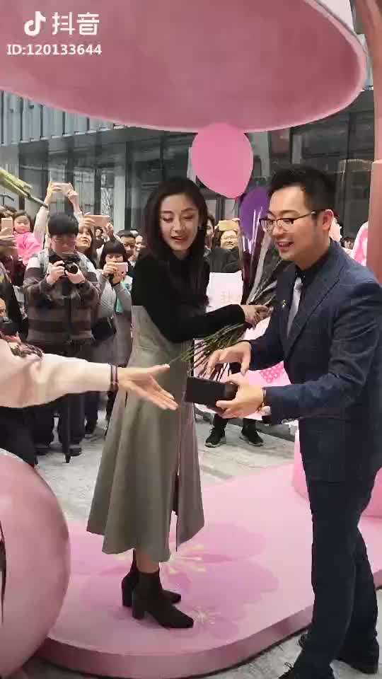 Oh!我的求婚 丸茂周 在线看oh!我的求婚-第2张图片