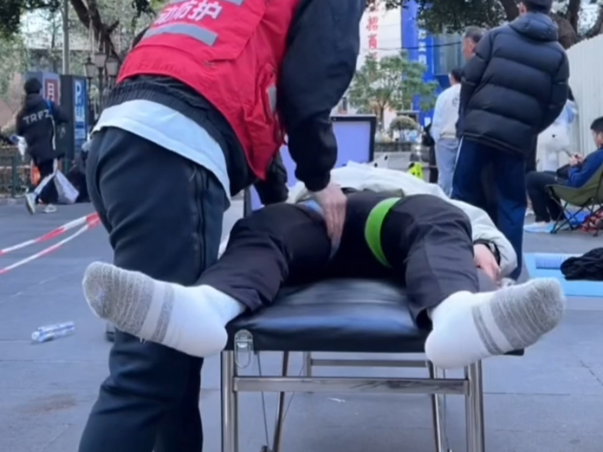 和体育生做是种什么体验和体育生共度的体验-第1张图片