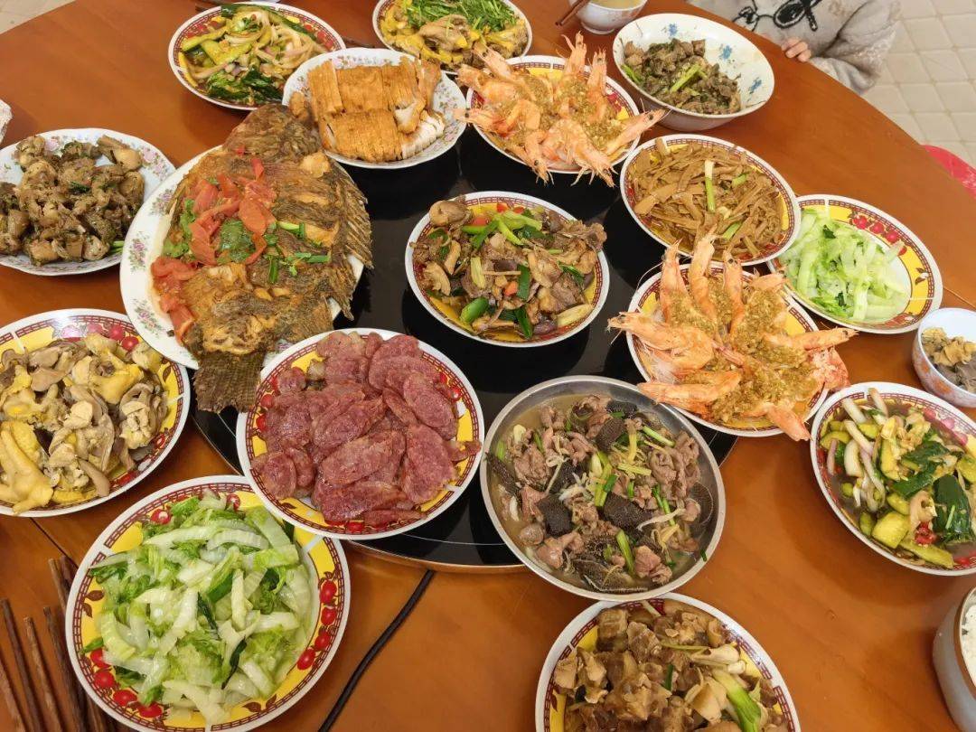 吃着饭在饭桌上做什么吃着饭在饭桌上做-第2张图片
