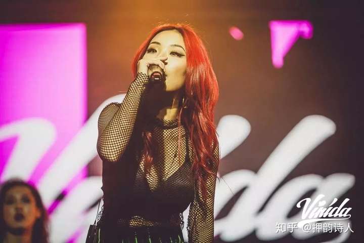 万妮达胸好大万妮达胸好大-第1张图片