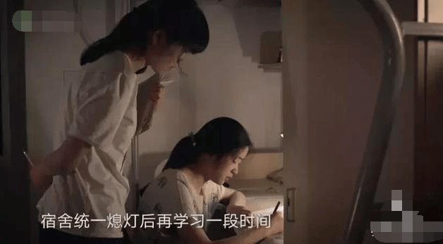 高考后妈妈兑现附图高考后的转变，妈妈从了我