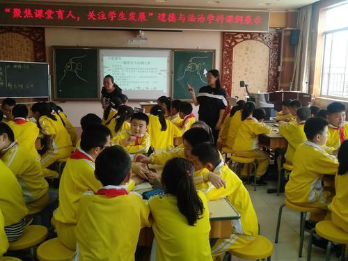 附近出来卖的学生怎么叫附近出来卖学生的生活与思考-第2张图片
