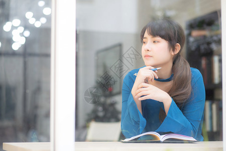 附近出来卖的学生怎么叫附近出来卖学生的生活与思考-第1张图片