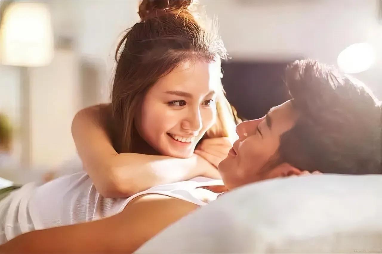 亲密时男人最想听女人说什么?亲密时男人最想听女人说什么-第1张图片