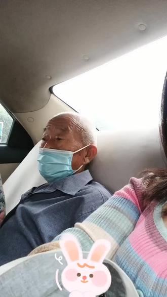 岳扶着我的粗大坐了下去岳扶着我粗大坐了下去-第3张图片