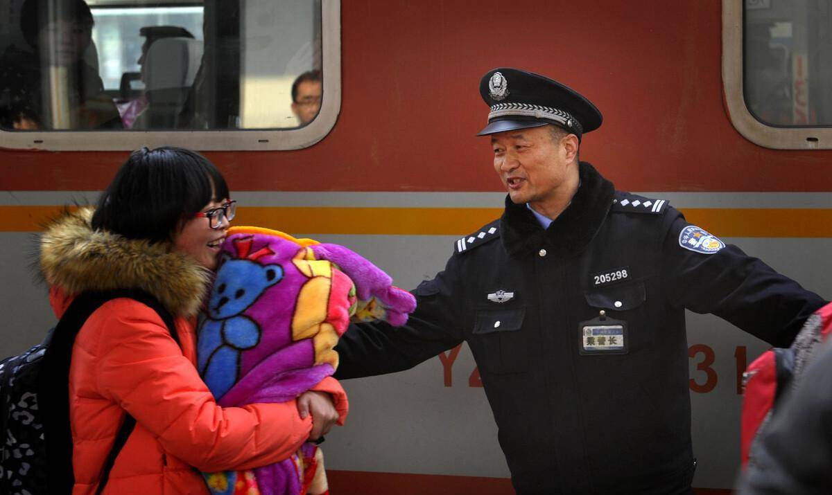 被俘虏的缉毒警察