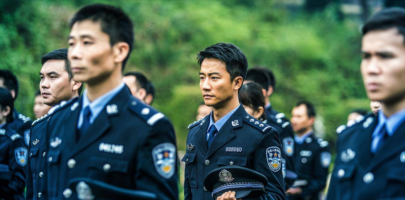 被俘虏的缉毒警察-第2张图片