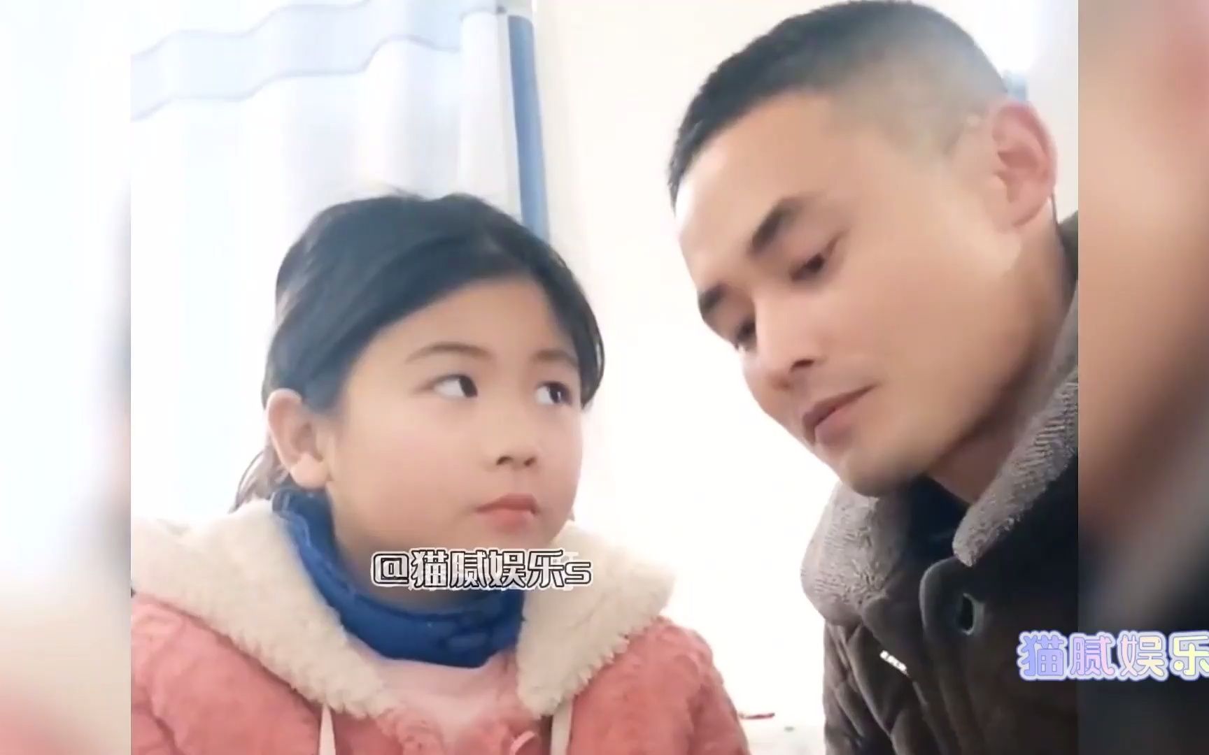 回娘家白天像父女晚上像夫妻老公搂着14岁女儿睡觉是否正常-第1张图片