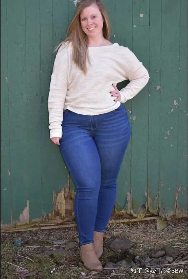 俄罗斯女肥臀大屁BBw在线阅读俄罗斯女肥臀大屁BBW-第2张图片